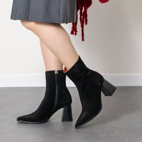 [^:D53002]ANGEL ALARCON (Aw AR)́AXyC̕wlCuhłB1999NɃX^[gfUC琶Y܂ňтăXyCōsĂ܂BɖASnǂ͓IȌC𗚂Ă炢ƂÔƁA݂ł̓[bp݂̂Ȃ炸AI[XgAAJi_A{ƓWJ𐢊E֍LĂ܂BXbLƂ~j}ȃfUC㎿őlۂۂłBATTENTIONECɕیV[\Ăꍇ܂Bp̍ۂ͔ĂgpB܂Ai̍ۂɕیV[ꕔꍇ܂BEVRfނgpĂꍇAL̂ɂ\܂Asǂł͂܂BCɂȂꍇ͕ʂ̗ǂꏊɒuĂƌy邩Ǝv܂̂łBEv̕\ʂ̓LYt₷ׁA舵ɂ͏\ɂӂBJȂǂŔGꂽꍇAFڂ肷ꍇ܂B܂v̕iێ̂߁AȂׂG炳Ȃ悤ӉBEYߒɐ鑽̃LYVꍇ܂B܂fނ̓A኱̐FCꂪꍇ܂Apɂ͖育܂BEAɑjꍇ܂iɉe͂܂BEBě̓ɂFČꍇ܂ B܂Aql̂gPCj^[X}[gtHʂȂǂ̊ɂFۂ̏iƈČꍇ܂BETCYZ(\L)͂܂ŖڈƂȂ܂B̌`ɂKTCY̌l܂B:37cm:36-26cmd:443g