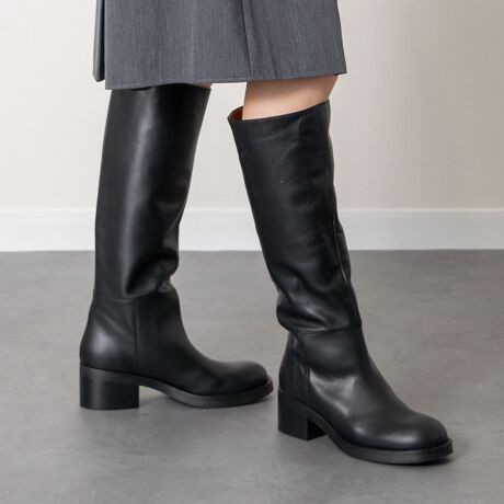 [^:D53200]ANGEL ALARCON (Aw AR)́AXyC̕wlCuhłB1999NɃX^[gfUC琶Y܂ňтăXyCōsĂ܂BɖASnǂ͓IȌC𗚂Ă炢ƂÔƁA݂ł̓[bp݂̂Ȃ炸AI[XgAAJi_A{ƓWJ𐢊E֍LĂ܂Bx[VbNŖÔȂfUCȂ̂ŁAg܂BATTENTIONECɕیV[\Ăꍇ܂Bp̍ۂ͔ĂgpB܂Ai̍ۂɕیV[ꕔꍇ܂BEVRfނgpĂꍇAL̂ɂ\܂Asǂł͂܂BCɂȂꍇ͕ʂ̗ǂꏊɒuĂƌy邩Ǝv܂̂łBEv̕\ʂ̓LYt₷ׁA舵ɂ͏\ɂӂBJȂǂŔGꂽꍇAFڂ肷ꍇ܂B܂v̕iێ̂߁AȂׂG炳Ȃ悤ӉBEYߒɐ鑽̃LYVꍇ܂B܂fނ̓A኱̐FCꂪꍇ܂Apɂ͖育܂BEAɑjꍇ܂iɉe͂܂BEBě̓ɂFČꍇ܂ B܂Aql̂gPCj^[X}[gtHʂȂǂ̊ɂFۂ̏iƈČꍇ܂BETCYZ(\L)͂܂ŖڈƂȂ܂B̌`ɂKTCY̌l܂B:37cm:36-26cmd:499g