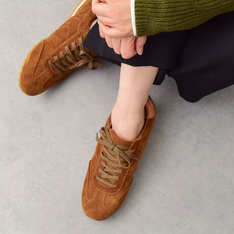 [^:D55005]ANGEL ALARCON (Aw AR)́AXyC̕wlCuhłB1999NɃX^[gfUC琶Y܂ňтăXyCōsĂ܂BɖASnǂ͓IȌC𗚂Ă炢ƂÔƁA݂ł̓[bp݂̂Ȃ炸AI[XgAAJi_A{ƓWJ𐢊E֍LĂ܂BN炵[h̃[vt@CU[Xj[J[łBATTENTIONECɕیV[\Ăꍇ܂Bp̍ۂ͔ĂgpB܂Ai̍ۂɕیV[ꕔꍇ܂BEVRfނgpĂꍇAL̂ɂ\܂Asǂł͂܂BCɂȂꍇ͕ʂ̗ǂꏊɒuĂƌy邩Ǝv܂̂łBEv̕\ʂ̓LYt₷ׁA舵ɂ͏\ɂӂBJȂǂŔGꂽꍇAFڂ肷ꍇ܂B܂v̕iێ̂߁AȂׂG炳Ȃ悤ӉBEYߒɐ鑽̃LYVꍇ܂B܂fނ̓A኱̐FCꂪꍇ܂Apɂ͖育܂BEAɑjꍇ܂iɉe͂܂BEBě̓ɂFČꍇ܂ B܂Aql̂gPCj^[X}[gtHʂȂǂ̊ɂFۂ̏iƈČꍇ܂BETCYZ(\L)͂܂ŖڈƂȂ܂B̌`ɂKTCY̌l܂Bd:202g