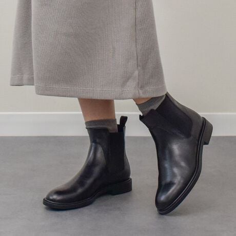 [^:E53006]VagabondioK{hj́A[bp\t@bVV[Yuh1łBЂŐYAẼRZvgXgAAVbvCVbvAIꂽ}`uhXgAŎ舵Ă܂Bx[VbNȃfUC̃TChSAu[c͖ÔȂfUCȂ̂ŁAg܂BATTENTIONEVRfނgpĂꍇAL̂ɂ\܂Asǂł͂܂BCɂȂꍇ͕ʂ̗ǂꏊɒuĂƌy邩Ǝv܂̂łBEv̕\ʂ̓LYt₷ׁA舵ɂ͏\ɂӂBJȂǂŔGꂽꍇAFڂ肷ꍇ܂B܂v̕iێ̂߁AȂׂG炳Ȃ悤ӉBEYߒɐ鑽̃LYVꍇ܂B܂fނ̓A኱̐FCꂪꍇ܂Apɂ͖育܂BEAɑjꍇ܂iɉe͂܂BEBě̓ɂFČꍇ܂ B܂Aql̂gPCj^[X}[gtHʂȂǂ̊ɂFۂ̏iƈČꍇ܂BETCYZ(\L)͂܂ŖڈƂȂ܂B̌`ɂKTCY̌l܂B:12cm:24cmd:327g