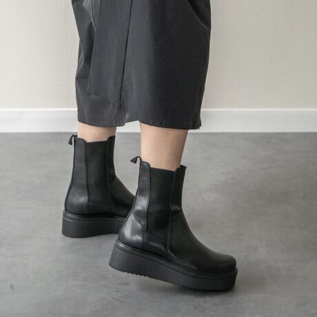 [^:E53009]VagabondioK{hj́A[bp\t@bVV[Yuh1łBЂŐYAẼRZvgXgAAVbvCVbvAIꂽ}`uhXgAŎ舵Ă܂B^CṽTChSAV[gu[c̓VvȃfUCŃfC[Ɋ􂵂ĂꑫBATTENTIONEVRfނgpĂꍇAL̂ɂ\܂Asǂł͂܂BCɂȂꍇ͕ʂ̗ǂꏊɒuĂƌy邩Ǝv܂̂łBEv̕\ʂ̓LYt₷ׁA舵ɂ͏\ɂӂBJȂǂŔGꂽꍇAFڂ肷ꍇ܂B܂v̕iێ̂߁AȂׂG炳Ȃ悤ӉBEYߒɐ鑽̃LYVꍇ܂B܂fނ̓A኱̐FCꂪꍇ܂Apɂ͖育܂BEAɑjꍇ܂iɉe͂܂BEBě̓ɂFČꍇ܂ B܂Aql̂gPCj^[X}[gtHʂȂǂ̊ɂFۂ̏iƈČꍇ܂BETCYZ(\L)͂܂ŖڈƂȂ܂B̌`ɂKTCY̌l܂B:17cm:24cmd:492g