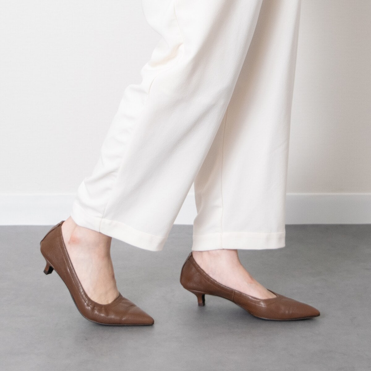 CORSO ROMA 9/コルソローマノーヴェ】アーモンドトゥパンプス | イエナ