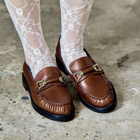 [^:I51614]fUCƗ₷˔CibvɁAGbW𗘂t@bViuȃZNgŐlCINTER-CHAUSSURES(C^[ VV[)BO[oȎ_ƃRZv`AȌV[YZNguhłBÔȂVvȃfUCŃfC[Ɋ􂵂ĂꑫłBATTENTIONECɕیV[\Ăꍇ܂Bp̍ۂ͔ĂgpB܂Ai̍ۂɕیV[ꕔꍇ܂BEVRfނgpĂꍇAL̂ɂ\܂Asǂł͂܂BCɂȂꍇ͕ʂ̗ǂꏊɒuĂƌy邩Ǝv܂̂łBEv̕\ʂ̓LYt₷ׁA舵ɂ͏\ɂӂBJȂǂŔGꂽꍇAFڂ肷ꍇ܂B܂v̕iێ̂߁AȂׂG炳Ȃ悤ӉBEYߒɐ鑽̃LYVꍇ܂B܂fނ̓A኱̐FCꂪꍇ܂Apɂ͖育܂BEAɑjꍇ܂iɉe͂܂BEBě̓ɂFČꍇ܂ B܂Aql̂gPCj^[X}[gtHʂȂǂ̊ɂFۂ̏iƈČꍇ܂BETCYZ(\L)͂܂ŖڈƂȂ܂B̌`ɂKTCY̌l܂Bd:284g