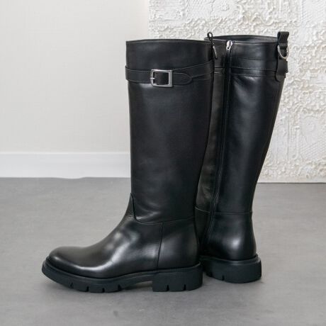 [^:I53212]fUCƗ₷˔CibvɁAGbW𗘂t@bViuȃZNgŐlCINTER-CHAUSSURES(C^[ VV[)BO[oȎ_ƃRZv`AȌV[YZNguhłBÔȂVvȃfUCŃfC[Ɋ􂵂ĂꑫłBATTENTIONECɕیV[\Ăꍇ܂Bp̍ۂ͔ĂgpB܂Ai̍ۂɕیV[ꕔꍇ܂BEVRfނgpĂꍇAL̂ɂ\܂Asǂł͂܂BCɂȂꍇ͕ʂ̗ǂꏊɒuĂƌy邩Ǝv܂̂łBEv̕\ʂ̓LYt₷ׁA舵ɂ͏\ɂӂBJȂǂŔGꂽꍇAFڂ肷ꍇ܂B܂v̕iێ̂߁AȂׂG炳Ȃ悤ӉBEYߒɐ鑽̃LYVꍇ܂B܂fނ̓A኱̐FCꂪꍇ܂Apɂ͖育܂BEAɑjꍇ܂iɉe͂܂BEBě̓ɂFČꍇ܂ B܂Aql̂gPCj^[X}[gtHʂȂǂ̊ɂFۂ̏iƈČꍇ܂BETCYZ(\L)͂܂ŖڈƂȂ܂B̌`ɂKTCY̌l܂B:36cm:33-22cmd:480g