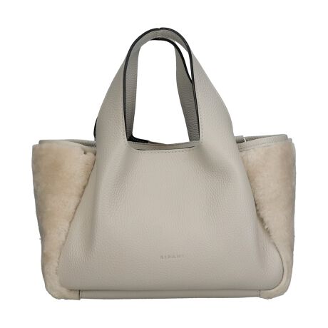 [^:Q56464]1967NnƂV܃obO[J[BN|ĂC^A̐ElZɂăp[jL̃fUC𐶂ݏoĂ܂BYׂ͂ĕ~nɂ鎩ЍHłƂ|V[тAi̊Ǘɂd_uĂ܂ByE_炩E@\Ix[XɁAVvȃfUCɏ炵ƃgbhobORNVƂȂĂ܂BVNU[ƃ[g̃RrgIŏ_炩Ȉۂ̃nhobOłBATTENTIONEVRfނgpĂꍇAL̂ɂ\܂Asǂł͂܂BCɂȂꍇ͕ʂ̗ǂꏊɒuĂƌy邩Ǝv܂̂łBEv̕\ʂ̓LYt₷ׁA舵ɂ͏\ɂӂBJȂǂŔGꂽꍇAFڂ肷ꍇ܂B܂v̕iێ̂߁AȂׂG炳Ȃ悤ӉBEYߒɐ鑽̃LYVꍇ܂B܂fނ̓A኱̐FCꂪꍇ܂Agpɂ͖育܂BEBě̓ɂFČꍇ܂ B܂Aql̂gPCj^[X}[gtHʂȂǂ̊ɂFۂ̏iƈČꍇ܂BETCYZ(\L)͂܂ŖڈƂȂ܂B:25-33cm:18cm}`:13cm荂:13.5cmV_[Xgbv̒:105-123cmd:500g