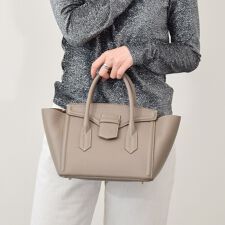 CHRISTIAN VILLA◆ベーシックミディアムハンドバッグ