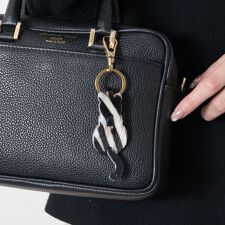 Andrea Cardone◆ネコ型レザーキーチャーム