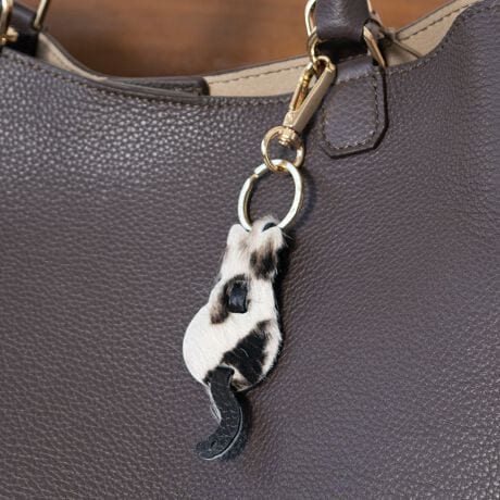 [^:Q57902]ANDREA CARDONEiAhA Jhlj̓U[ƊEŁA50N̗jC^ÃobOuhłB͑SăC^AYɂAiƗD낳˔fUĆAi|_ɐYAłMADE IN ITALYɂĂ܂BE̍xZNgVbvŎ舵Ă܂B wAJ[tgplR^̃L[`[łBATTENTIONEVRfނgpĂꍇAL̂ɂ\܂Asǂł͂܂BCɂȂꍇ͕ʂ̗ǂꏊɒuĂƌy邩Ǝv܂̂łBEv̕\ʂ̓LYt₷ׁA舵ɂ͏\ɂӂBJȂǂŔGꂽꍇAFڂ肷ꍇ܂B܂v̕iێ̂߁AȂׂG炳Ȃ悤ӉBEYߒɐ鑽̃LYVꍇ܂B܂fނ̓A኱̐FCꂪꍇ܂Agpɂ͖育܂BEBě̓ɂFČꍇ܂ B܂Aql̂gPCj^[X}[gtHʂȂǂ̊ɂFۂ̏iƈČꍇ܂BETCYZ(\L)͂܂ŖڈƂȂ܂B`[t̃TCY@:3.2cm`[t̃TCY@c:8.5cm