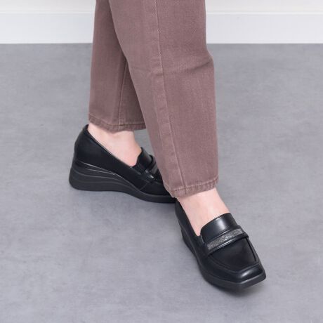 [^:95409U]XNGAgDɍ6.5cm̃EFbWq[iȕ͋C̝H̖{vJVpvXBʋ΃X^CAfC[AZj[ȂǕLʂŗ܂킵₷fUCŁAʂ̈ꕔo[fނŊɂ̂́BNbV̂悢JbvC\[s̑ւ̏ՌyĂ܂BCjOނ͍RۖhLH{fނgpĂ܂Bi@ւŌρjH͉ivIȂ̂ł͂܂BDړA@̌ԂׁAShł͂܂B܂߂ɖhXv[邱Ƃ߂܂Buu\v1978NɃfr[AE30Ŕ̔Ă`ƊvṼoXƂꂽuhłBVfނƍeNmW[ɂāẢKƋ@\di₦ǋyĂ܂BYߒɐLYꍇ܂B܂fނ̓A኱̐FACꂪꍇ܂A͑fނ̓ƂȂ܂B\߂BAɑjꍇ܂BBě̓ɂFČꍇ܂ B܂Aql̂gPCj^[X}[gtHʂȂǂ̊ɂFۂ̏iƈČꍇ܂B\߂BTCYZ(\L)͂܂ŖڈƂȂ܂Bd:248g