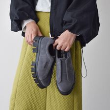 bussola ブソラ◆5.5cmヒール◆撥水厚底スリッポンシューズ