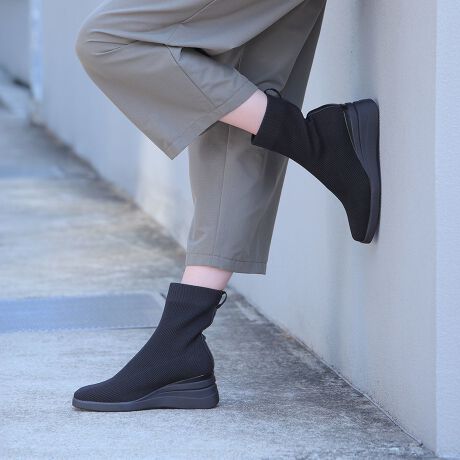 [^:95504U]jbgfނŃtBbg悭\tgȋr̃V[gu[cBXNGAgDɍ6.5cm̃EFbWq[iȕ͋CŒʋΒʊwX^CAfC[AsȂǕLʂŗ܂킵₷fUCBʂ̈ꕔo[fނŊɂ̂́BNbV̂悢JbvC\[s̑ւ̏ՌyĂ܂BCjOނ͍RۖhLH{fނgpĂ܂Bi@ւŌρjuu\v1978NɃfr[AE30Ŕ̔Ă`ƊvṼoXƂꂽuhłBVfނƍeNmW[ɂāẢKƋ@\di₦ǋyĂ܂BYߒɐLYꍇ܂B܂fނ̓A኱̐FACꂪꍇ܂A͑fނ̓ƂȂ܂B\߂BAɑjꍇ܂BBě̓ɂFČꍇ܂ B܂Aql̂gPCj^[X}[gtHʂȂǂ̊ɂFۂ̏iƈČꍇ܂B\߂BTCYZ(\L)͂܂ŖڈƂȂ܂B:15.5cm:22cmd:250g