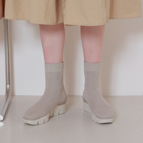 [^:95505U]jbgfނŃtBbg悭\tgȋřV[gu[cB{̐͕XŊɂACXObvfނgpĂAʂ̐ڒnx0xȉɂȂƐo[ɔzF̓ꃉo[dȂĖCRAXpCN̂悤ȌʂŕXŊɂȂ܂B0xȏ̏ꏊł͒ʏ̃o[̍dɖ߂̂ŁALYĂ܂Sz͂܂BhJrRۂ̃CjOނCKɕۂ܂Buu\v1978NɃfr[AE30Ŕ̔Ă`ƊvṼoXƂꂽuhłBVfނƍeNmW[ɂāẢKƋ@\di₦ǋyĂ܂BYߒɐLYꍇ܂B܂fނ̓A኱̐FACꂪꍇ܂A͑fނ̓ƂȂ܂B\߂BAɑjꍇ܂BBě̓ɂFČꍇ܂ B܂Aql̂gPCj^[X}[gtHʂȂǂ̊ɂFۂ̏iƈČꍇ܂B\߂BTCYZ(\L)͂܂ŖڈƂȂ܂B:16.5cm:24cmd:321g