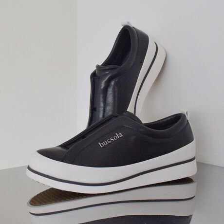 [^:95802U]bSfނŐLk̂ŒE₷Xb|Xj[J[B̃A[`T|[g`̃JbvC\[s̑ւ̏ՌyĂ܂BCjOނ͍RۖhLH{fނgpĂ܂Bi@ւŌρjH͉ivIȂ̂ł͂܂BDړA@̌ԂׁAShł͂܂B܂߂ɖhXv[邱Ƃ߂܂Buu\v1978NɃfr[AE30Ŕ̔Ă`ƊvṼoXƂꂽuhłBVfނƍeNmW[ɂāẢKƋ@\di₦ǋyĂ܂BYߒɐLYꍇ܂B܂fނ̓A኱̐FACꂪꍇ܂A͑fނ̓ƂȂ܂B\߂BAɑjꍇ܂BTCYZ(\L)͂܂ŖڈƂȂ܂Bd:214g