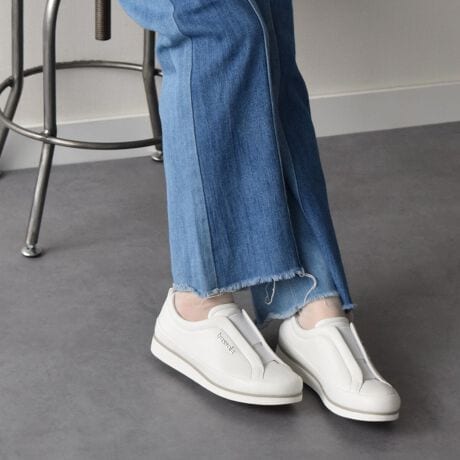 [^:95802U]bSfނŐLk̂ŒE₷Xb|Xj[J[B̃A[`T|[g`̃JbvC\[s̑ւ̏ՌyĂ܂BCjOނ͍RۖhLH{fނgpĂ܂Bi@ւŌρjH͉ivIȂ̂ł͂܂BDړA@̌ԂׁAShł͂܂B܂߂ɖhXv[邱Ƃ߂܂Buu\v1978NɃfr[AE30Ŕ̔Ă`ƊvṼoXƂꂽuhłBVfނƍeNmW[ɂāẢKƋ@\di₦ǋyĂ܂BYߒɐLYꍇ܂B܂fނ̓A኱̐FACꂪꍇ܂A͑fނ̓ƂȂ܂B\߂BAɑjꍇ܂BTCYZ(\L)͂܂ŖڈƂȂ܂Bd:214g