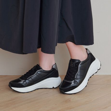 [^:95826U]ʂo[fނŊɂAłvZꂽgDXvOiܐ̏ʂ̋jő̎Rȃ[OsT|[gIWi\[̝Xj[J[BV[^̗TChɉBStĂACRɂ߂ĂăXb|̂悤ɒE邱Ƃ\ȎdlBNbV̂悢JbvC\[s̑ւ̏ՌyĂ܂BCjOނ͍RۖhLH{fނgpĂ܂Bi@ւŌρjH͉ivIȂ̂ł͂܂BDړA@̌ԂׁAShł͂܂B܂߂ɖhXv[邱Ƃ߂܂Buu\v1978NɃfr[AE30Ŕ̔Ă`ƊvṼoXƂꂽuhłBVfނƍeNmW[ɂāẢKƋ@\di₦ǋyĂ܂BYߒɐLYꍇ܂B܂fނ̓A኱̐FACꂪꍇ܂A͑fނ̓ƂȂ܂B\߂BAɑjꍇ܂BBě̓ɂFČꍇ܂ B܂Aql̂gPCj^[X}[gtHʂȂǂ̊ɂFۂ̏iƈČꍇ܂B\߂BTCYZ(\L)͂܂ŖڈƂȂ܂Bd:350g