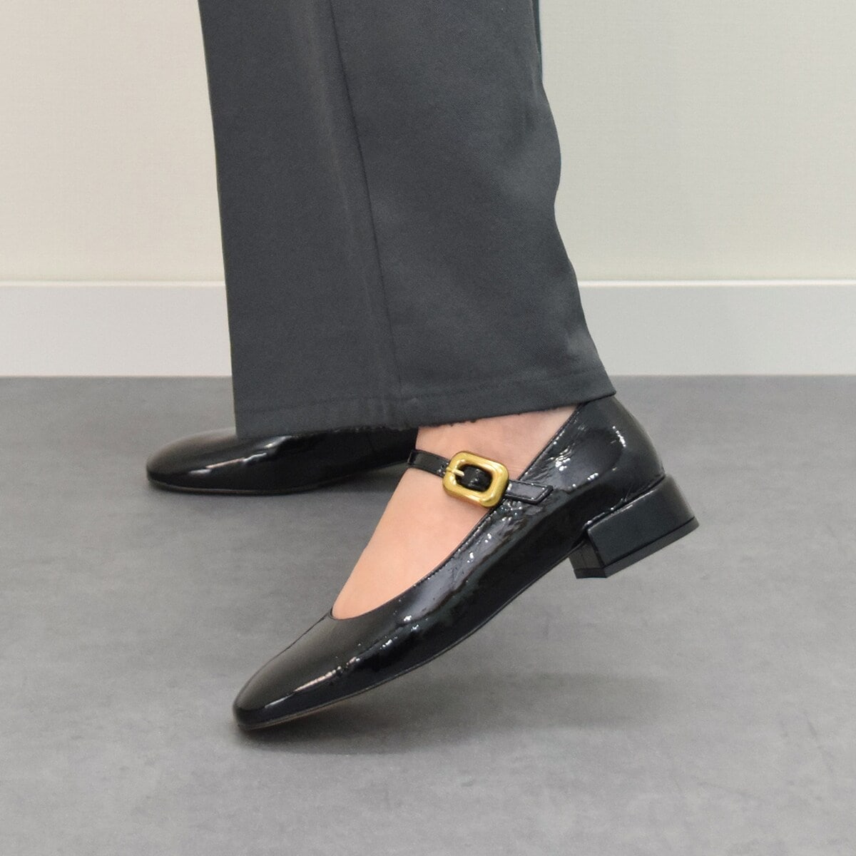 FABIO RUSCONI◇2.2cmヒール◇スクエアトウワンストラップパンプス