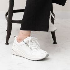 Tamaris◆5cmヒール◆ヒールアップジップスニーカー