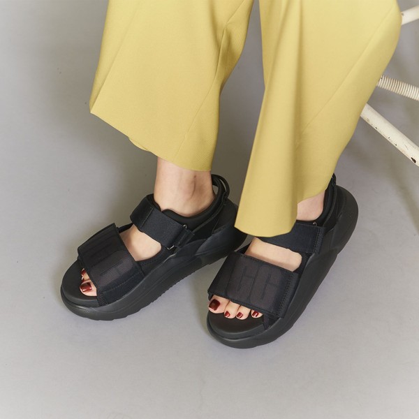 安い新作登場】 サンダル UGG W LA CLOUD STRAP SANDAL / アグ