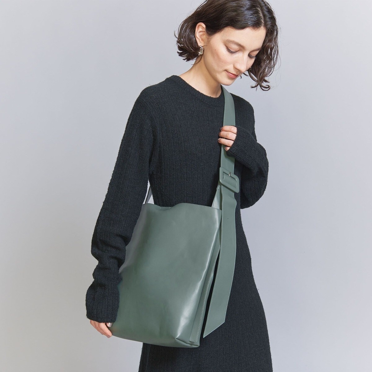 ショルダーバッグ