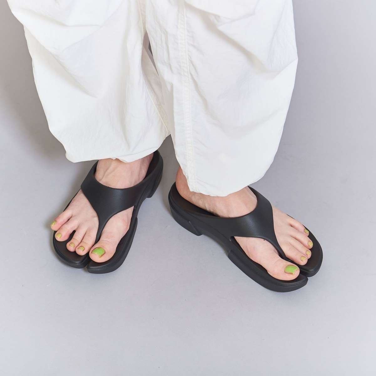 新商品 JOURNAL STANDARD Paes flip flopサンダル 24 | artfive.co.jp