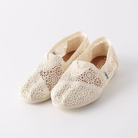 toms スリッポン TOMS モロッカンクロシェレーススリッポン 