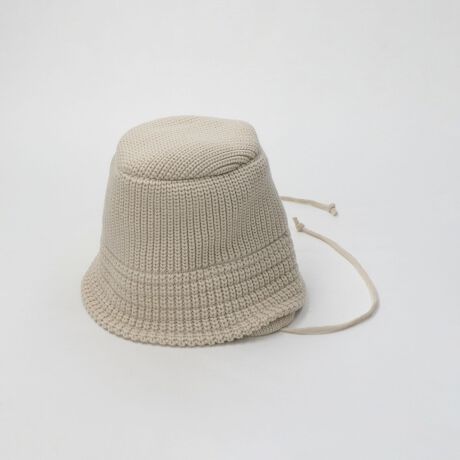 [^ԁF14385994628]݂̂i`ȕ͋C͂̃oPbgnbguEar-Pad Knit Bucket HatvfUC[߂̃_Eũ{fBɎĂzA_eCXgȃfUCBʊ̂╝L̕ҒnŁA\tgŌy₩ȔSnBĕ̕RfBe[тɃX^CN₩ɍʂ܂Bfޔ̗ǂANEE[̃uhfނgpBR[fBl[gg̗ǂėp̍fUCŁAfC[[Xgbhȑ܂ł͕L􂵂܂Bjɂg邱ꂩ̏H~V[Yɂ߂̃ACełBRacaliJjuĂ݂ȂXqvRZvgɓWJAnCZXŃNIeB̍ACeWJuhB㎿ȑfނƋCîfUCAꂽACe𐶂ݏoĂ܂ByӎzigpOɁA^OɋLڂĂu舵̒ӏvAu\vKmFBi摜́A̓p\RȂǂ̉{ɂAۂ̐FƈقȂČꍇ܂B炩߂Bi̐F̖ڈ́AiP̂̉摜QƂBX܂ւ₢킹̍ۂ́ASBEAUTY&YOUTHeX܂܂ŉL̕i/iԂ\tBiFRacal EARKNIT BUCKET HAT iԁF14385994628