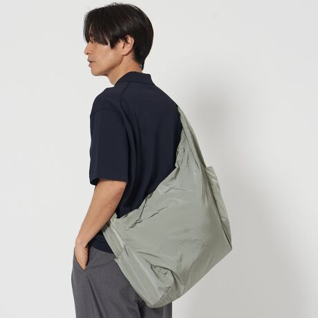 [^ԁF14321996230]h[v͂̃_E~j}ȃV_[obOBfUC傫߂̃TCYŁA^XL|悤ȑ̂ɓރtHVGbg̃V_[obOłBɂ͗֐̂鏬|PbgzAANZXɂ֗ȗTCh̏|PbgBV_[e[v̒͒\ŁAt̃Jri͌ANZT[Ȃǂ̃AWły݂܂Bfޕ\Lȃh[v͂̃iCfނgpBR[fBl[gfC[[XʋΒʊwɂ҂̃TCYƃfUCŁAJWAgbhȑ܂ŕL􂵂܂BtȎ΂ߊ|ŃVeBX^CɃANZgAV[YXł߂̃ACełByӎzigpOɁA^OɋLڂĂu舵̒ӏvAu\vKmFBi摜́A̓p\RȂǂ̉{ɂAۂ̐FƈقȂČꍇ܂B炩߂Bi̐F̖ڈ́AiP̂̉摜QƂBX܂ւ₢킹̍ۂ́ASBEAUTY&YOUTHeX܂܂ŉL̕i/iԂ\tBiFZSC LT NY CROSS BAG iԁF14321996230