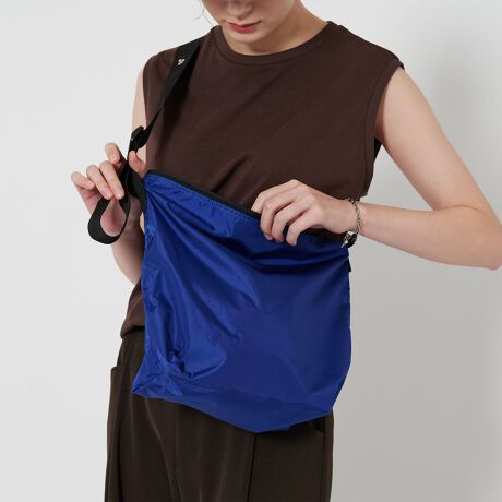 [^ԁF18324996648]ՓIȃfUCŉip遃JULY NINEuSEQUEL BITTYvobOfUCyĎ^тɕ֗ȁJULY NINẼV_[obOBJULY NINEԂ́uSEQUEL ORIGINALvARpNgɂfłB[͂ȂA傫ȂxǂTCÝB܂肽ŃXgbv{̂Ɋ邱ƂŁARpNgɎ[\BfC[gɂ͂As₨õTuobOƂĂ֗B~fBAO[ƁAR[f̍FɂȂ郍Cu[2Fpӂ܂BfރiC100%JULY NINEiWC iCj2012NAJ̃ISB|[ghɂăfUCi[hGarrete LoveallhɂđnƂꂽuhBuh́AA[`̃uGmXACXɑ݂鐢EōłLgJuly Nine AvenuehɗRĂ܂ByӎzigpOɁA^OɋLڂĂu舵̒ӏvAu\vKmFBi摜́A̓p\RȂǂ̉{ɂAۂ̐FƈقȂČꍇ܂B炩߂Bi̐F̖ڈ́AiP̂̉摜QƂBX܂ւ₢킹̍ۂ́ASBEAUTY&YOUTHeX܂܂ŉL̕i/iԂ\tBiFSC JULYNINE SEQUEL BITTY iԁF18324996648