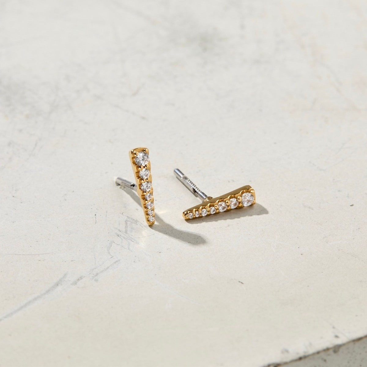 K18 クロス ピアス | ビューティー＆ユース ユナイテッドアローズ