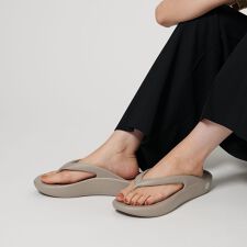 ＜freewaters＞Cloud9 Ultra Bliss/サンダル