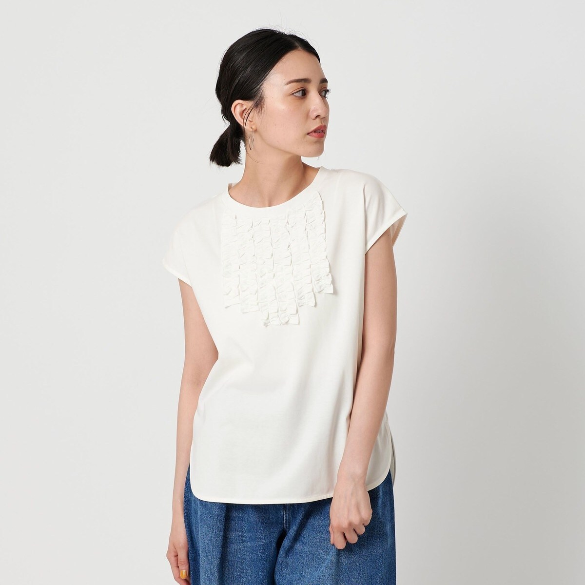 【WEB限定】アシンメトリーラッフルトップス ADAM ET ROPÉ FEMME(アダム エ ロペ ファム) / 【WEB限定