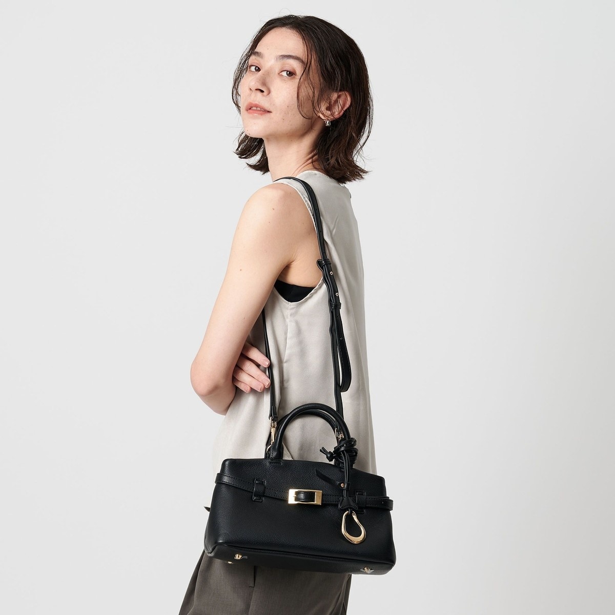 25秋冬新作＞2WAY リボンチャームキルティングバニティバッグ | ランダ