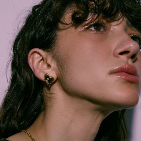 [^ԁF18335990529]LAPUISn[g`[tŃLb`[ȎosAXfUC召܂܂ȃL[rbNWRjA_ɔzuuGardenvV[ỸsAXBAVg[fUC̃n[gVFCv_ň炵͂܂BrW[̋PŊۓIɈĂĂíAgpMtgƂĂ߂̃ACeBfގAL[rbNWRjA|XgF`^EV[ỸOiΏەiԁF18335990528jƃlbNXiΏەiԁF18335990530j܂BLAPUISisCjBBʂB}eAƋȐDȂBRȃA[g̃CXs[Vɑ@ׂŁAAƗm̒ɘȂޑ݂ł肽ByӎziɁu舵̒ӏvAu\v܂ꍇ́AgpOɕKmFBi摜́A̓p\RȂǂ̉{ɂAۂ̐FƈقȂČꍇ܂B炩߂Bi̐F̖ڈ́AiP̂̉摜QƂBX܂ւ₢킹̍ۂ́ASBEAUTY&YOUTHeX܂܂ŉL̕i/iԂ\tBiFBL LAPUIS GRDN HRT P iԁF18335990529