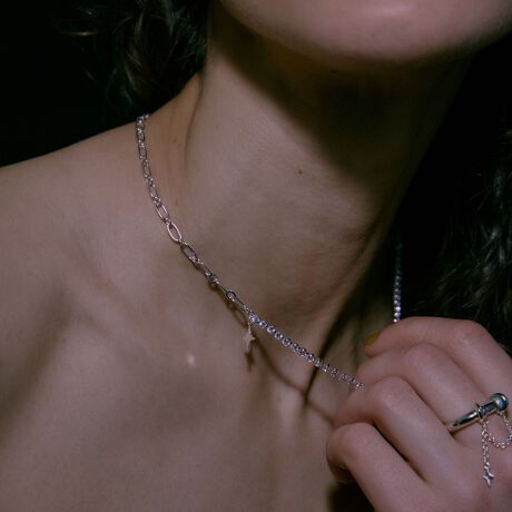 [^ԁF18335990524]LAPUISꂽ[hɃrW[̋Pgݍ킳lbNXfUCLLƗhIWíuOrnamentvp[clbNXB߂rW[ƃ`F[~bNXAVg[ȃfUĆAtF~jɂȂ肷[hȈۂɖĂ܂B܂̂Ȃ_C[gpĂAmƂ̂Ђ肪CɂȂɂgɕt₷͖̂́BfގA^JAL[rbNWRjAEV[YŃÔpӂ܂BiΏەiԁF18335990522jEV[YŃsAX̂pӂ܂BiΏەiԁF18335990523jEV[YŃ`[J[̂pӂ܂BiΏەiԁF18335990525jEV[YŃuXbĝpӂ܂BiΏەiԁF18335990526jLAPUISisCjBBʂB}eAƋȐDȂBRȃA[g̃CXs[Vɑ@ׂŁAAƗm̒ɘȂޑ݂ł肽ByӎziɁu舵̒ӏvAu\v܂ꍇ́AgpOɕKmFBi摜́A̓p\RȂǂ̉{ɂAۂ̐FƈقȂČꍇ܂B炩߂Bi̐F̖ڈ́AiP̂̉摜QƂBX܂ւ₢킹̍ۂ́ASBEAUTY&YOUTHeX܂܂ŉL̕i/iԂ\tBiFBL LAPUIS ONMNT BIJ NL iԁF18335990524