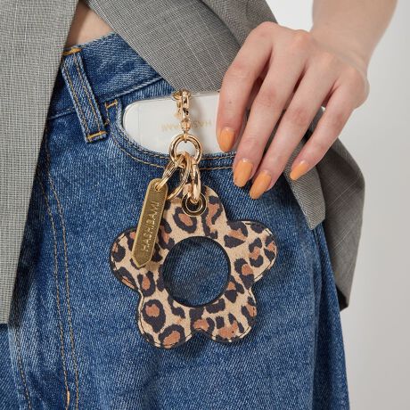 [^ԁF18465991210]BEAUTY&YOUTHʒACel̐ÍgDhRɕ\ł遃Hashibamit[^`[fUCt[`[t̒SɎʐ^ĉAu[́ghɂ҂ȃACeBʐ^ۂɂ͊ۃiXJt[`[tOAS̃NAp[coɎʐ^̑}\BD݂ɍ킹3ʂ̃AWy߂̂|CgB`[ƂăobOɂAL[`F[ɂ̂͂At[^̃NAp[cOăX}zXgbvƂĂg܂BEFa4cmHashibamiinVo~j{lfUCi[|uhHashibamiBׂp[cE炵Fڂ̔zFɂč쐬Ă܂ByӎziɁu舵̒ӏvAu\v܂ꍇ́AgpOɕKmFBi摜́A̓p\RȂǂ̉{ɂAۂ̐FƈقȂČꍇ܂B炩߂Bi̐F̖ڈ́AiP̂̉摜QƂB摜̏i̓TvłBX܂ւ₢킹̍ۂ́ASBEAUTY&YOUTHeX܂܂ŉL̕i/iԂ\tBiFBL HSBMxBY FLW HND/STRP iԁF18465991210