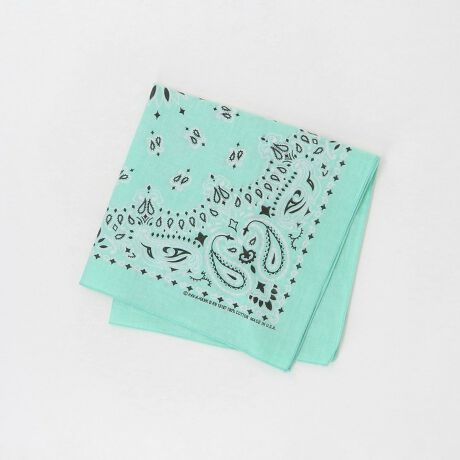 [^ԁF14454000002]Ă̒ȂɓށB򂹊yCY[o_iBfUCx[VbNȃyCY[̃o_iB܂ŒNg񂾂悤򂹊̂镗AĂ̓ɂRƗn݂܂Bgɂ邾ŁAȂꂽ͋CoĂACełBfނȂ߂炩ȔG̖100%fނgpBR[fBl[g񌳂ɂƊŁAẴVvȑ؂₩ɂĂ܂B򂹊邱ƂŁAh肷ARƃR[fBl[gɓ݂܂BobOɌԂ̂߁BHav-A-HankinonNjTEXJCiB̃O[rŃX^[gHav-A-HankBnJ`Ao_iALbvAybgpi܂ŁALiWJĂ܂Byӎzi̓Añ⎅قAvgʒũYASȐ`łȂȂǁA኱̌̍Ă̂܂BiɁu舵̒ӏvAu\v܂ꍇ́AgpOɕKmFBi摜́A̓p\RȂǂ̉{ɂAۂ̐FƈقȂČꍇ܂B炩߂Bi̐F̖ڈ́AiP̂̉摜QƂBX܂ւ₢킹̍ۂ́ASBEAUTY&YOUTHeX܂܂ŉL̕i/iԂ\tBiFHAV-A-HANK P/BANDANA iԁF14454000002