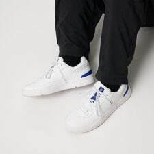 ＜On＞ロジャー アドバンテージ スニーカー