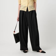タックワイドパンツ