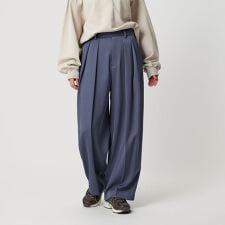 タックワイドパンツ