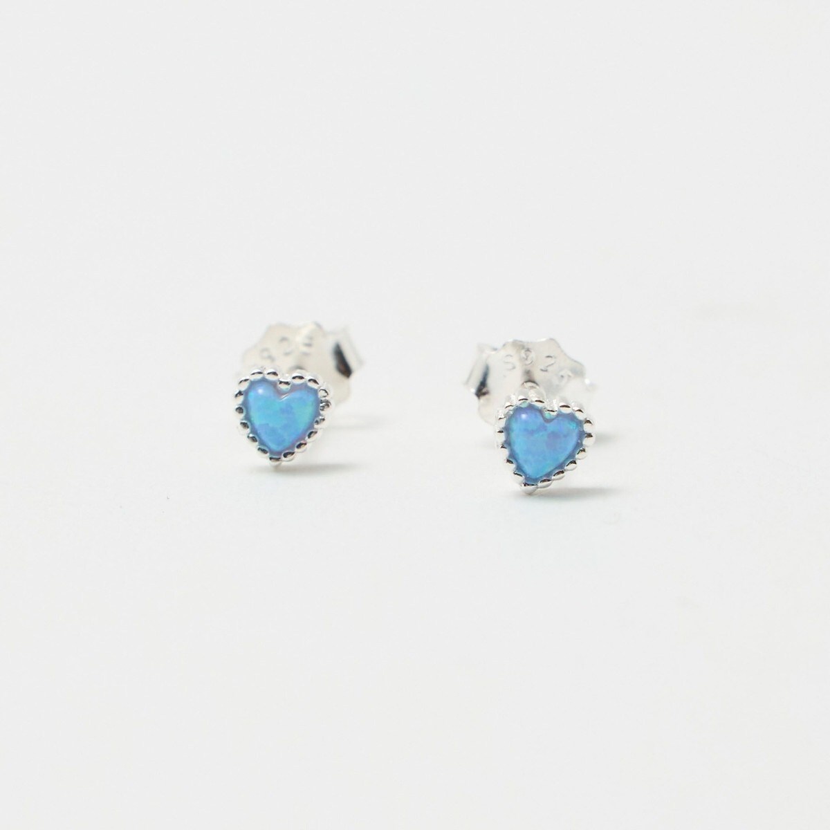 by Preek＞ボテロ フープ ピアス | ビューティー＆ユース