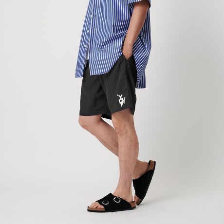 [^ԁF14495000000]BEAUTY&YOUTHʒACeOtBbNfUCi[EkRaBEAUTYYOUTH̃R{[VBRȃ}ChhyiCV[cBfUCX̒~[WVCDA[g[N肪ĂOtBbNfUCi[EkRaɂ郍SfUCAƃobO|PbgɂV[cBŚÃ|WVRɃ~bNX邱ƂŁA[ɔȂ}Ch\Ă܂Bfނɂ́Aƃi`ȕ˂낦iCn̗pBɁARpNgȏ䊴ƃbVnyȒSnĂ܂Bfޕ\nFiC100%nF|GXe100%R[fBl[gƂ䊴̃V[ćAI[o[TCỸgbvXƍ킹邱ƂŃoX̎ꂽX^COɁBɂ̓X|[c\bNX~T_̑gݍ킹ŁAX|[eBłȂꂽȂ܂BkRaCorneliusAtsqAGEZANAOKAMOTOfSAceroA[ǌbȂǁA̒~[WṼWPbgfUCAA[g[N肪Ă邱ƂłmOtBbNfUCi[B2015NgTYPOGRAFFITIhƑ肵iWJBlȃR{[Vd˂ȂWA𑱂ĂByӎziɁu舵̒ӏvAu\v܂ꍇ́AgpOɕKmFBi摜́A̓p\RȂǂ̉{ɂAۂ̐FƈقȂČꍇ܂B炩߂Bi̐F̖ڈ́AiP̂̉摜QƂBX܂ւ₢킹̍ۂ́ASBEAUTY&YOUTHeX܂܂ŉL̕i/iԂ\tBiFkRa~BY LOGO SRTS iԁF14495000000