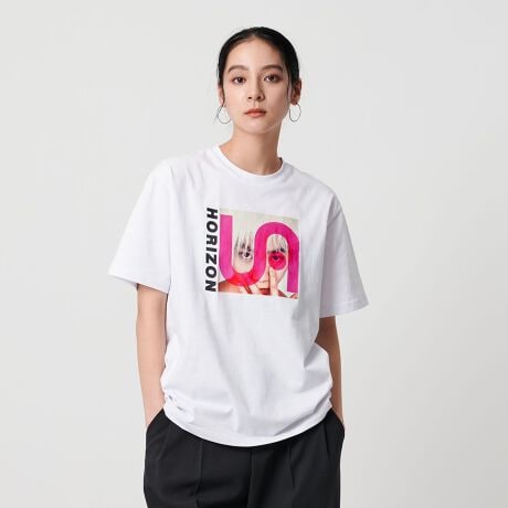 [^ԁF16175000007]BEAUTY&YOUTHʒACeWEBTCY(XL)UÃfr[VOuHORIZONṽWPbgfUCꂽXyVTVcfUCfr[30NLOAUA~BEAUTYYOUTHR{[VB1995NɃfr[čȂPUAB\Etȉ̐ƓƓȐEςňٍʂ݂̔ޏ́AqVA{_vf[X̂ƃ\VK[Ƃăfr[܂BzCg̃{fBɃvgf邱TVćA30NLOăfr[VOuHORIZONṽWPbgɁBEAUTYYOUTH̃AWXyVȃfUCɎdオĂ܂BR[fBl[gƂȂ悤ꖇŃvg͋̕C𑶕Ɋył̂͂AVcWPbg̃Ci[ƂĂ݊𔭊BbVfނⓧ̂ACeɍ킹Agh[hYR[fBl[g߂łBEV[YTVciΏەiԁF16175000006/ΏەiԁF16175000008jALbviΏەiԁF18385000016ĵpӂ܂ByӎzXL̂WEBTCYƂȂ܂BiɁu舵̒ӏvAu\v܂ꍇ́AgpOɕKmFBi摜́A̓p\RȂǂ̉{ɂAۂ̐FƈقȂČꍇ܂B炩߂Bi̐F̖ڈ́AiP̂̉摜QƂBX܂ւ₢킹̍ۂ́ASBEAUTY&YOUTHeX܂܂ŉL̕i/iԂ\tBiFUA~BY HORIZON TEE iԁF16175000007