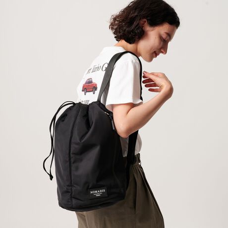 [^ԁF18325000008]NOMADIS~^̃_btobOɃCXpCAꂽuDUFFLEvfUCcłՂƎ[łTCYɁAȓ̃ptBȑfފyƐSn悳oobOB߂̃V_[Xgbv͒\Ō|΂ߊ|ɂΉĂ܂Bh[XgOdl̊JƁAɂ̓bVJo[𑕔gɂ͍̂|CgB\ʂɂ̓t@Xi[t|PbgzuAX}z⌮Ȃǂ̏ɕ֗łBDJtȂ̂łCɓ̃`[Ď炵y߂obOЁBfޖ{́FiC100bVF|GXe100%nhV_[FiC100%NOMADISim}fBXjgRɂ킪܂܂ɁB̉\ɐS点Ă邠ȂɍʂYhȃANVNƂ{uhANOMADISByӎziɁu舵̒ӏvAu\v܂ꍇ́AgpOɕKmFBi摜́A̓p\RȂǂ̉{ɂAۂ̐FƈقȂČꍇ܂B炩߂Bi̐F̖ڈ́AiP̂̉摜QƂBX܂ւ₢킹̍ۂ́ASBEAUTY&YOUTHeX܂܂ŉL̕i/iԂ\tBiFBL NMDS  DUFFLE BAG iԁF18325000008