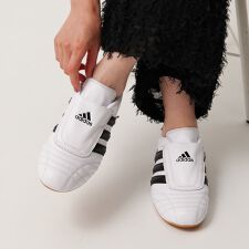 ＜adidas Originals＞TAEKWONDO/スニーカー