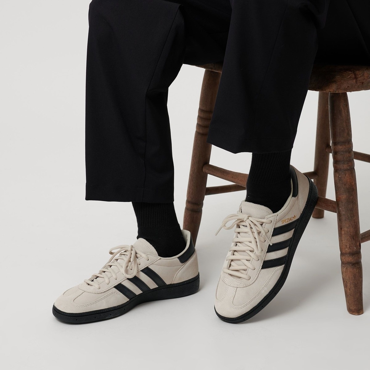 [}C]adidas Originalsnh{[ XycBA Xj[J[/r[eB[[X iCebhA[YiBEAUTY&YOUTHj WHITE