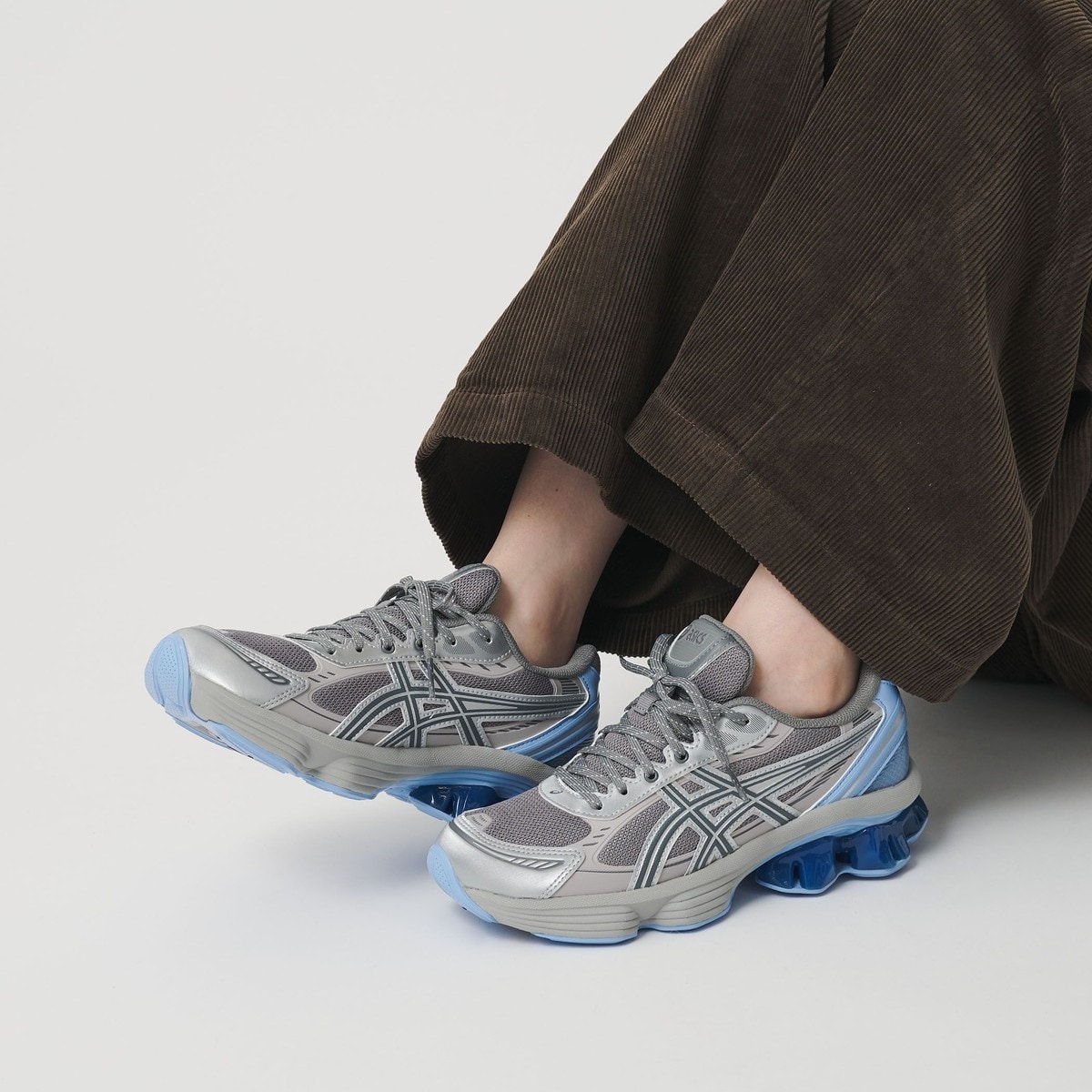 [�}���C]��asics��GEL-KINETIC FLUENT/�X�j�[�J�[/�r���[�e�B�[�����[�X ���i�C�e�b�h�A���[�Y�iBEAUTY&YOUTH�j MD.GRAY