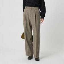 ビューティー＆ユース ユナイテッドアローズ(BEAUTY&YOUTH)のポリエステルブレンド バックゴムストレートパンツ