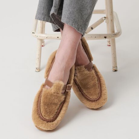 [^ԁF18314000003]Lb`[ȃfUCVNB݊ARTESANOS̃[t@[fUC̃t@[CNfނAbp[ɂ炵[h̃[t@[BxgƗApCsOɃU[gpSn̗ǂ͂łB{[̂郋bNX́A\bNXƈꏏɃXJ[gn[t{gƍ킹ꑫBChpc̐`̂肰ȂANZgɂȂ܂BfރAbp[F|GXexgApCsOFvARTESANOSiAeTmXjXyC̃t@Ng[uhBuEľCvƂuhŁACȊOɂU[gobOxgWJĂ܂B[t@[̓gfBViȃfUCŁAEe璍ڂ𗁂тĂ܂ByӎziɁu舵̒ӏvAu\v܂ꍇ́AgpOɕKmFBi摜́A̓p\RȂǂ̉{ɂAۂ̐FƈقȂČꍇ܂B炩߂Bi̐F̖ڈ́AiP̂̉摜QƂBV[Y̏dʂ́AV[Y{̂̂ݗ̏dʂƂȂ܂Bti͌vɊ܂܂܂BiɕsǂꍇAє̔j܂Ă܂B炩߂BX܂ւ₢킹̍ۂ́ASBEAUTY&YOUTHeX܂܂ŉL̕i/iԂ\tBiFBL ARTSNS MUTN BELT LF iԁF18314000003