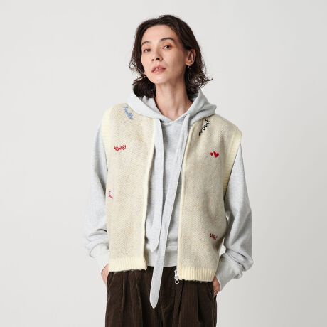 [^ԁF16185000000]BEAUTY&YOUTHʒACê݂郔Be[WCNȃbNX́TOWNCRAFT̃jbgxXgfUCND]̃jbgxXgV[YoBlC̉ԕ͕̑傫ƃJ[ύXAn悤{fB̓ubNō쐻BItzCǵAbZ[WhJ{VѐSfUCɎdグĂ܂BC[h₷KxȂƂɃ_uWbvdlŁAR[fBl[g̕LACełBR[fBl[gCi[ɃJbg\[Vc킹̂͂AWPbg̃Ci[ɂBÂȂ肪ȏH~X^Cɉ؂YĂ郋bNX́AJWAR[f̐VԂɂ߂łBTOWNCRAFTi^ENtgjJ.Cyj[̔huhaTOWNCRAFTB̃[NuhƈႢAVfނ⑕gp邱ƂŃfUCdAʐY̌ÂǂAJےĂ܂BÒmɑ΂CXs[V󂯁AɁAKŒSn̂悢mĂĂ܂ByӎziɁu舵̒ӏvAu\v܂ꍇ́AgpOɕKmFBi摜́A̓p\RȂǂ̉{ɂAۂ̐FƈقȂČꍇ܂B炩߂Bi̐F̖ڈ́AiP̂̉摜QƂBX܂ւ₢킹̍ۂ́ASBEAUTY&YOUTHeX܂܂ŉL̕i/iԂ\tBiFBL T/C~BY KNIT VST iԁF16185000000