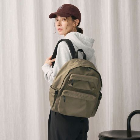 [^ԁF18326000015]gɂ푽l̃|Pbg\bNfUCtgɕԁA傫̈قȂ_u|PbgۓIȃbNBH{ĂAigɂ͂AW[V[łC˂Ȃg܂B|[`ȂĂ[₷悤AlXȌ`̃|Pbgt[̋@\|CgBTChɂ͔w܂܂łybg{gX}[gtHyXSt̃|PbgzuB̎[͔wɃ^ubg|PbgAybg{g␅𗧂ĂĎ[ł郊O^|PbgݒuBO|Pbgɂ́AOłL[OtĂ[͔͂QłBfރ|GXeR[fBl[g|PbgIłȂ͗}߂ɎdグíA̃XEFbgjbgȂǁAfC[R[fɂƍ킹ĎACeBJWAX^Cɂ҂̈íAjZbNXłЁBEO|PbgF4iI[v|Pbg~2AWbv|Pbg~2jE|PbgF3iI[v|Pbg~3j============================@\F============================yӎzShł͂ȂׁAgp󋵂ɂĂ͐Zꍇ܂BiɁu舵̒ӏvAu\v܂ꍇ́AgpOɕKmFBi摜́A̓p\RȂǂ̉{ɂAۂ̐FƈقȂČꍇ܂B炩߂Bi̐F̖ڈ́AiP̂̉摜QƂB摜̏i̓TvłBX܂ւ₢킹̍ۂ́ASBEAUTY&YOUTHeX܂܂ŉL̕i/iԂ\tBiFBL BY VRTCAL DBL PKT RK iԁF18326000015